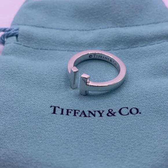 Tiffany & Co 925 Sterling Silver signature T-Ring - Picture 3 of 5
